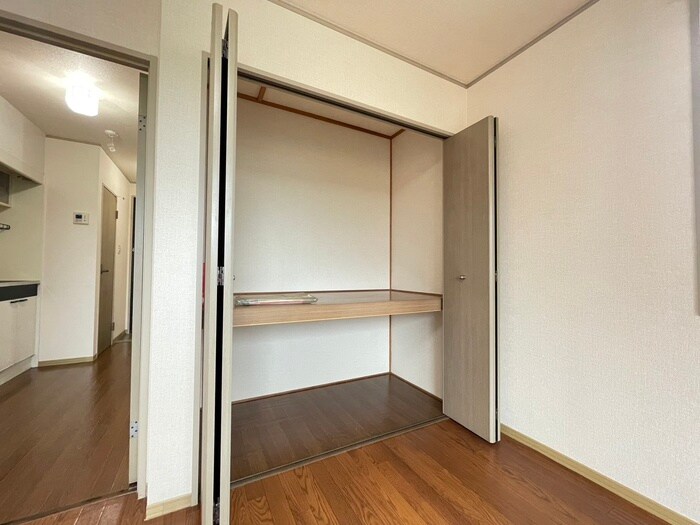 物件内観写真13　(収納)
