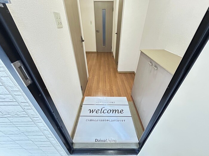 物件内観写真14　(玄関)