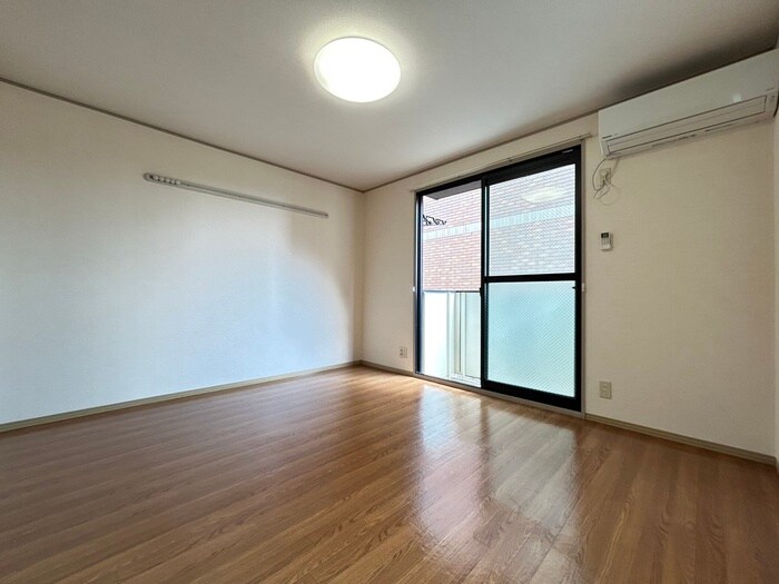 物件内観写真18　(居室)