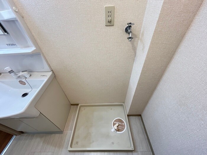 物件内観写真22　(洗濯機置場)