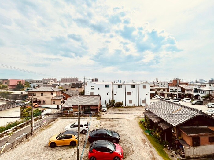 物件内観写真22　(室内からの展望)