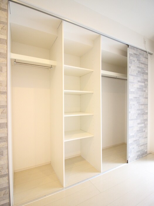 物件内観写真10　(収納)