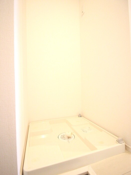 物件内観写真19　(洗濯機置場)