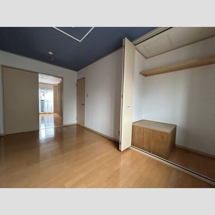 物件内観写真6　(居室)