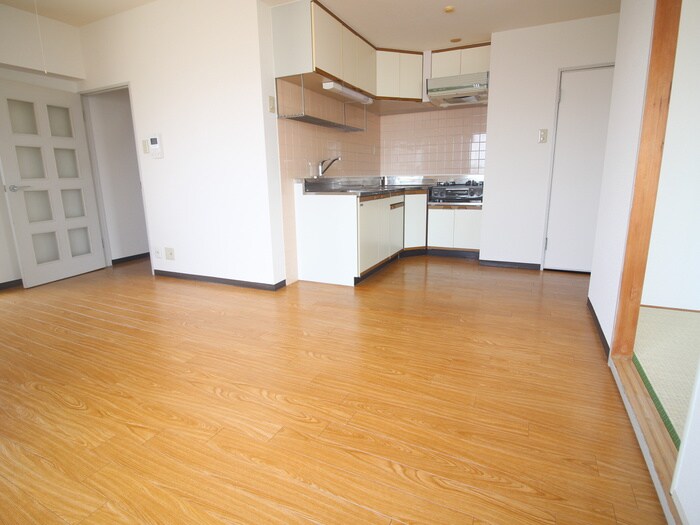 物件内観写真7　(居室)