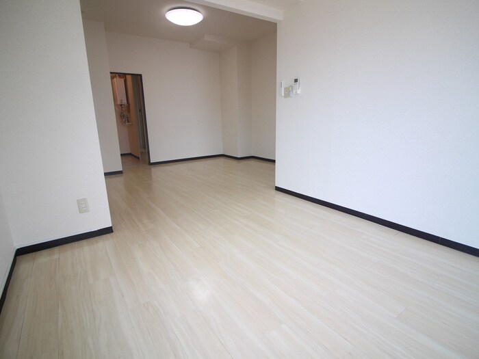 物件内観写真11　(居室)