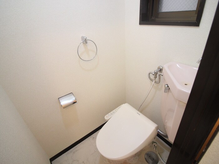 物件内観写真15　(トイレ)
