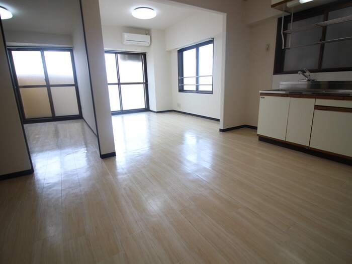 物件内観写真21　(居室)