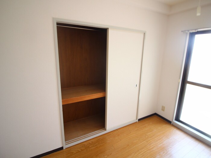 物件内観写真21　(収納)