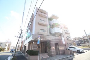 レインボー鶴里外観写真