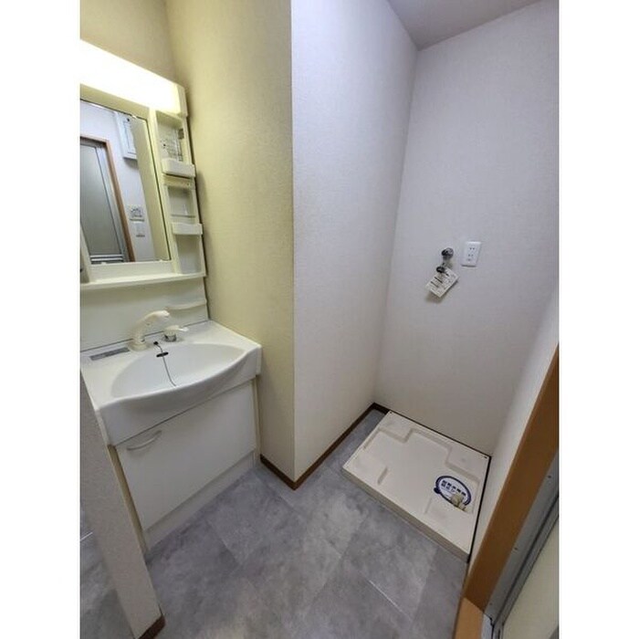 物件内観写真11　(洗面)