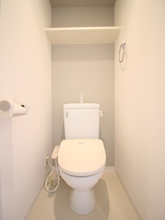 物件内観写真14　(トイレ)