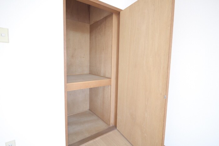物件内観写真9　(収納)