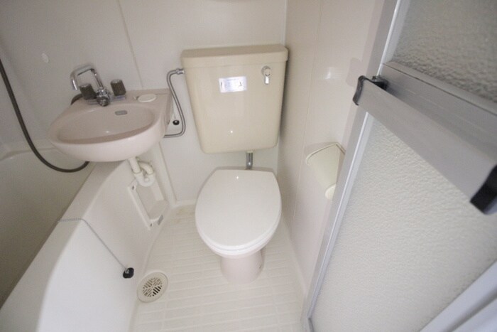 物件内観写真12　(トイレ)