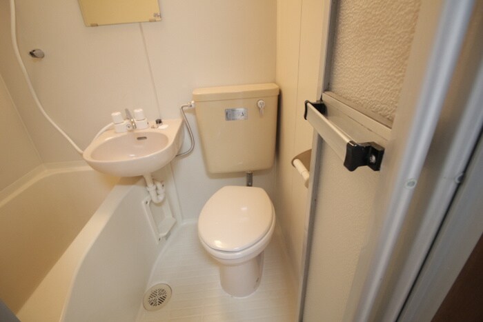 物件内観写真12　(トイレ)