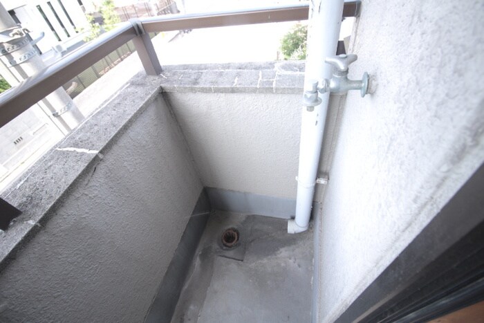 物件内観写真13　(洗濯機置場)