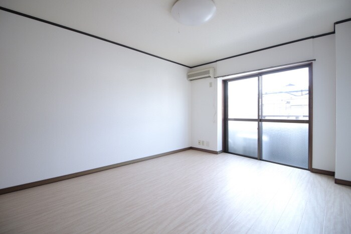 物件内観写真21　(居室)