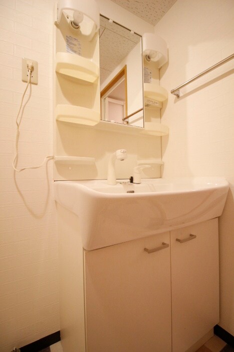 物件内観写真12　(洗面)