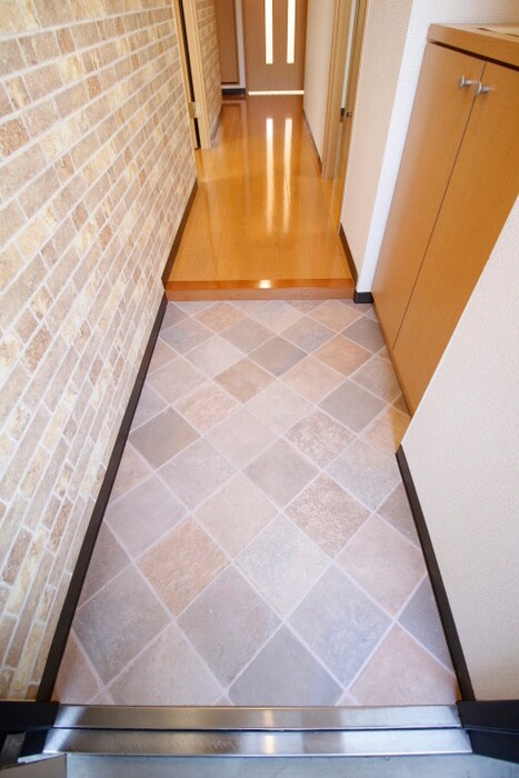 物件内観写真14　(玄関)