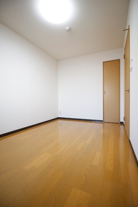 物件内観写真18　(居室)