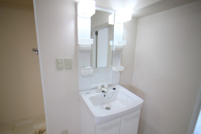 物件内観写真13　(洗面)
