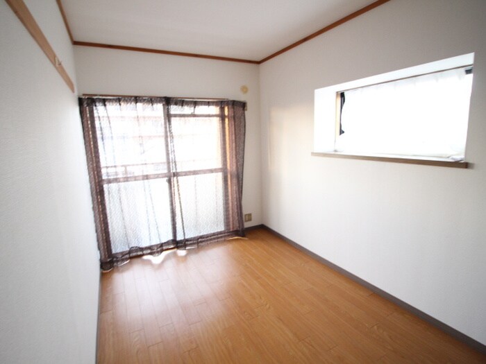 物件内観写真10　(居室)