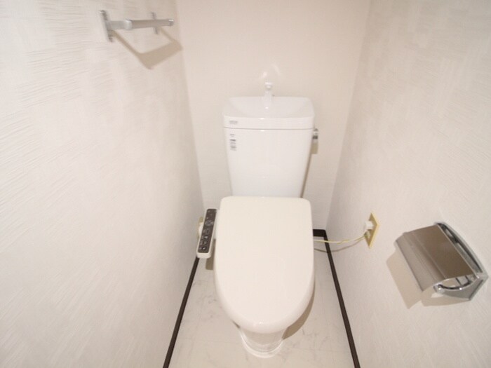 物件内観写真13　(トイレ)