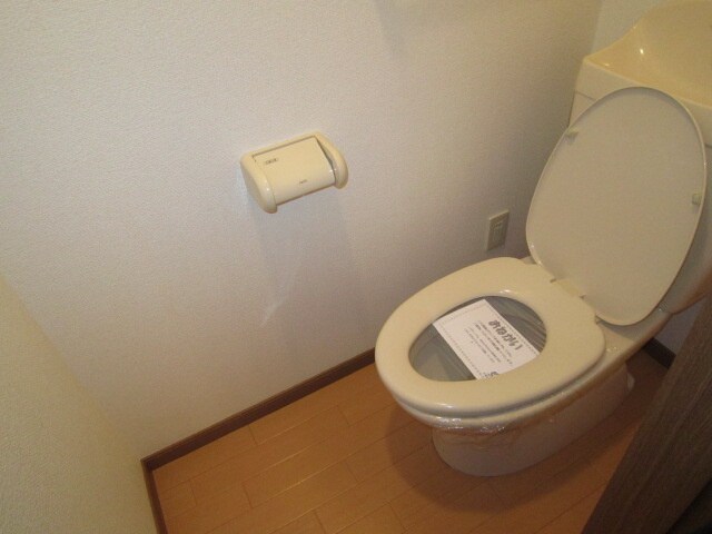 物件内観写真8　(トイレ)