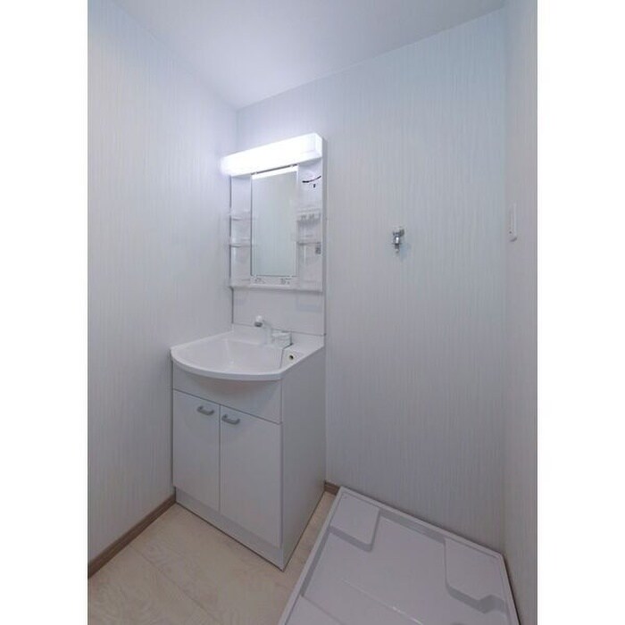 物件内観写真8　(洗面)