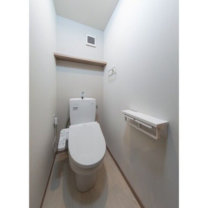 物件内観写真10　(トイレ)