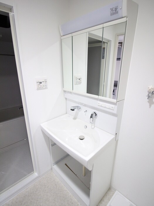 物件内観写真13　(洗面)