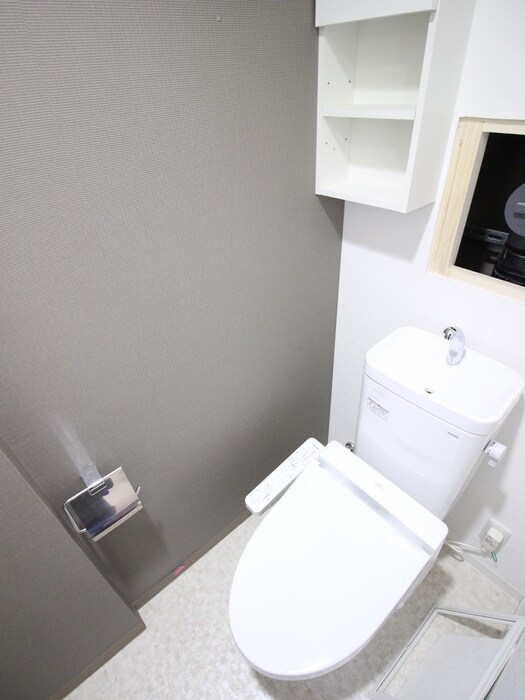 物件内観写真14　(トイレ)