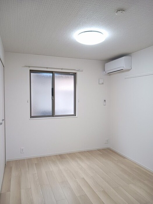 物件内観写真6　(居室)