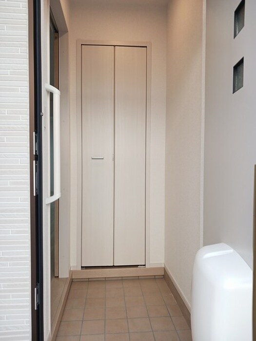 物件内観写真8　(廊下)