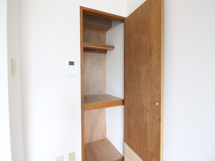 シャトーレ三栄３の収納