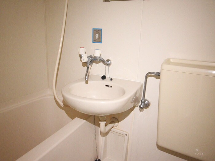 物件内観写真12　(洗面)