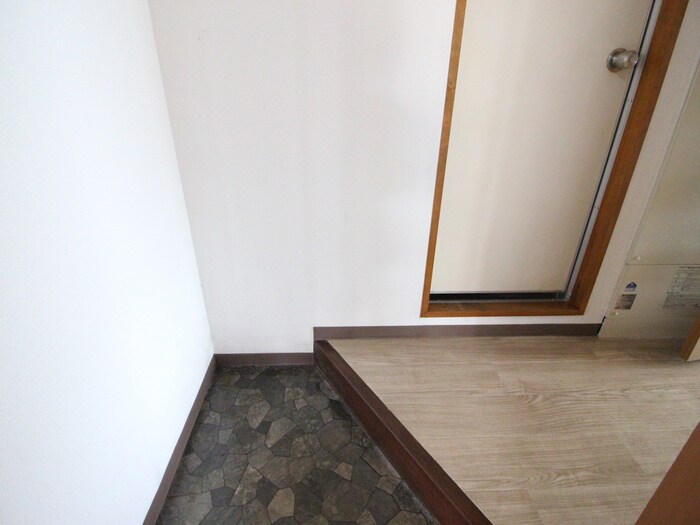 物件内観写真15　(玄関)