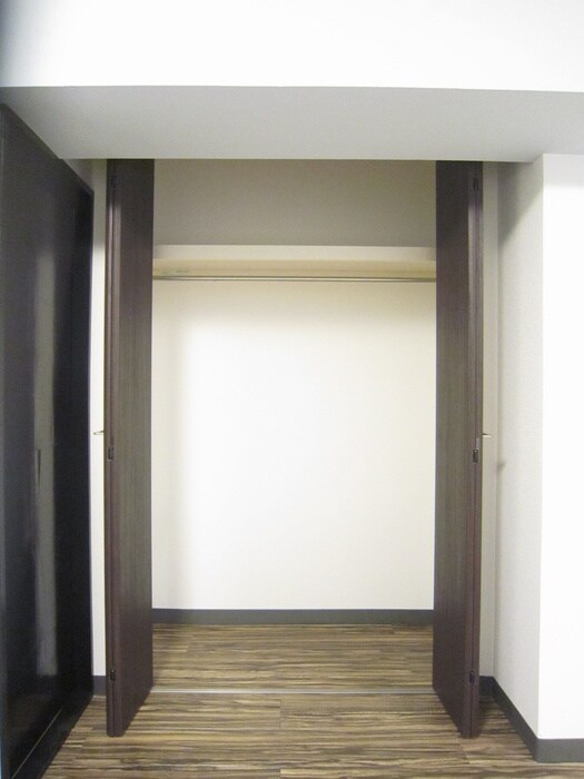 物件内観写真11　(収納)