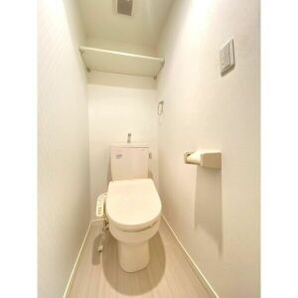 物件内観写真13　(トイレ)