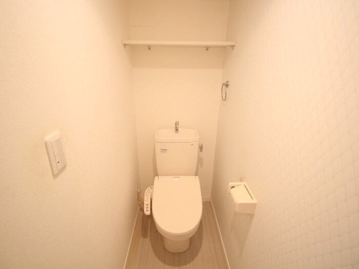 物件内観写真16　(トイレ)