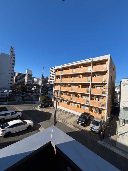 物件内観写真22　(室内からの展望)