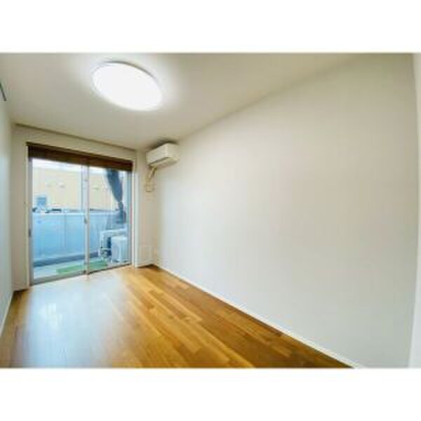 物件内観写真11　(居室)