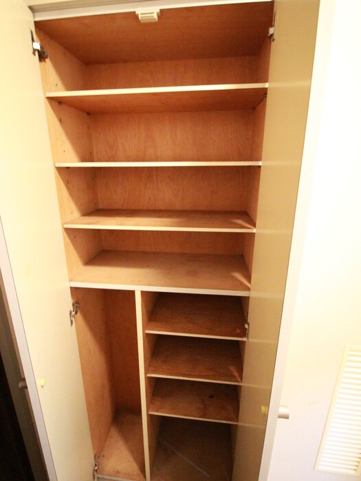 物件内観写真10　(靴箱)