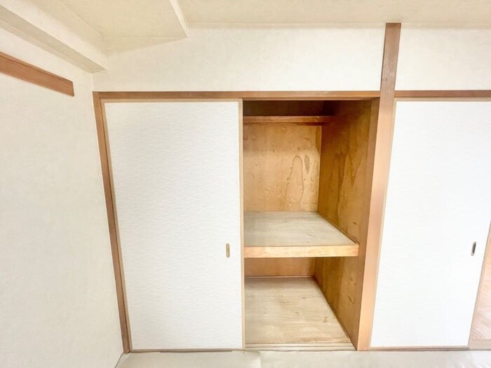 物件内観写真12　(収納)
