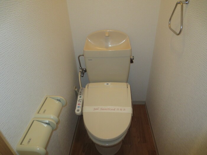 物件内観写真8　(トイレ)