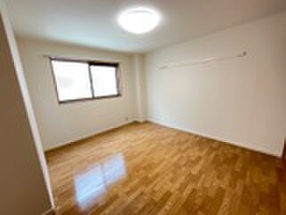 物件内観写真13　(居室)