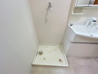 物件内観写真17　(洗濯機置場)