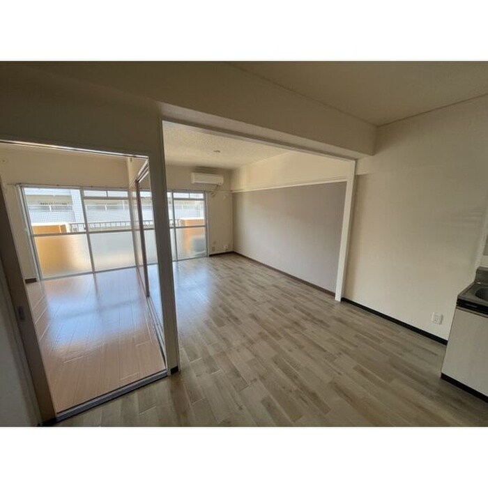 物件内観写真11　(居室)