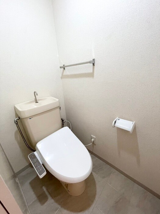 物件内観写真15　(トイレ)