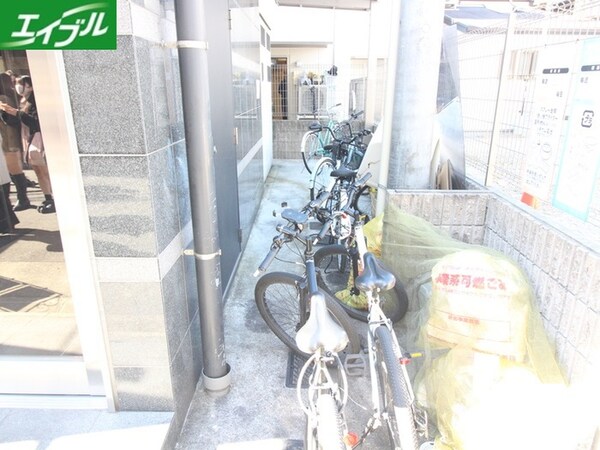 駐輪場